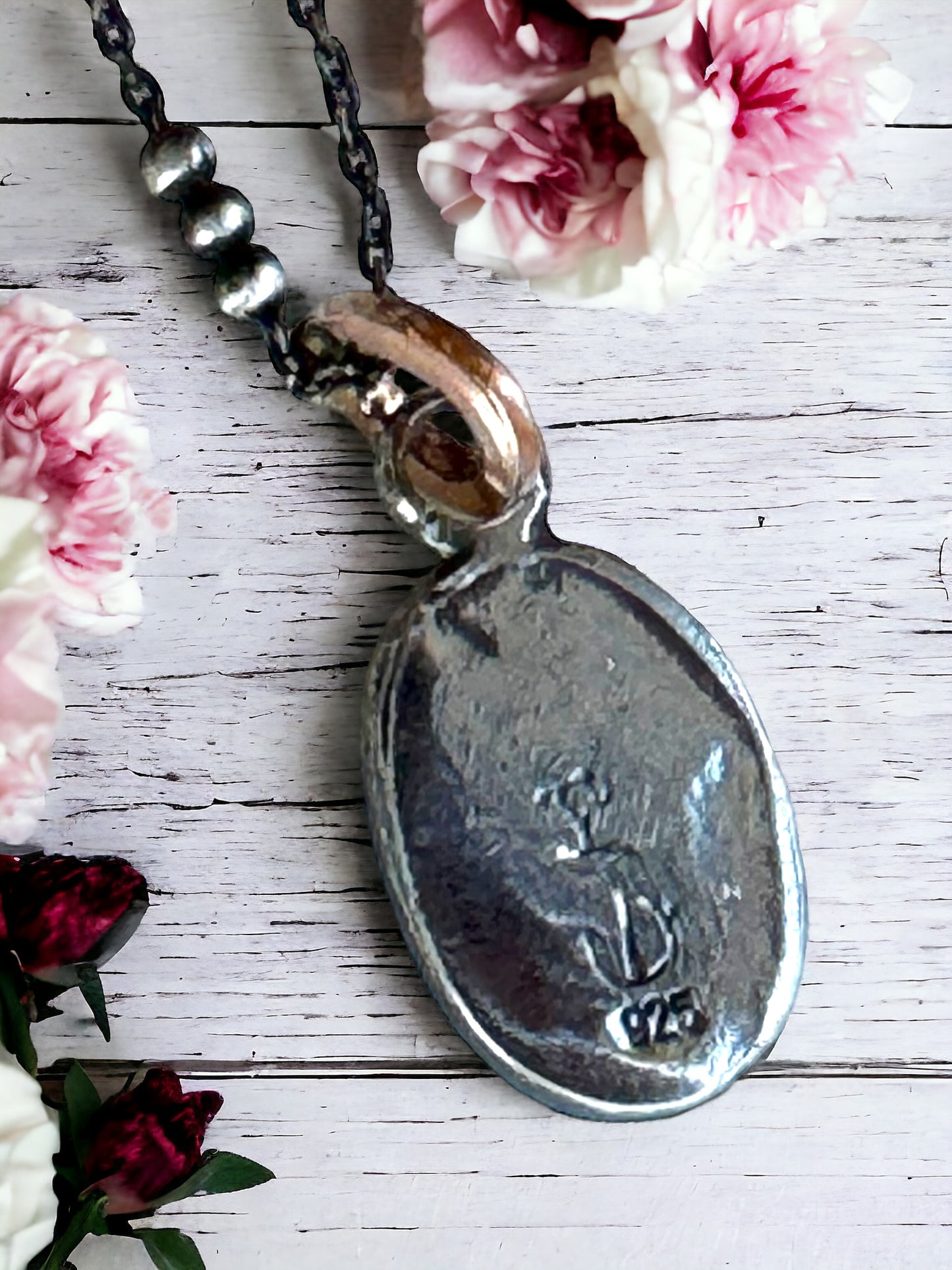 Dainty Dendritic Agate Oval Pendant with Rose-Gold Bail