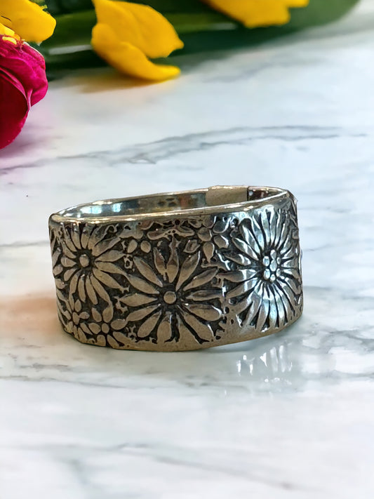 Sunflowers And Daisies Wide Band
