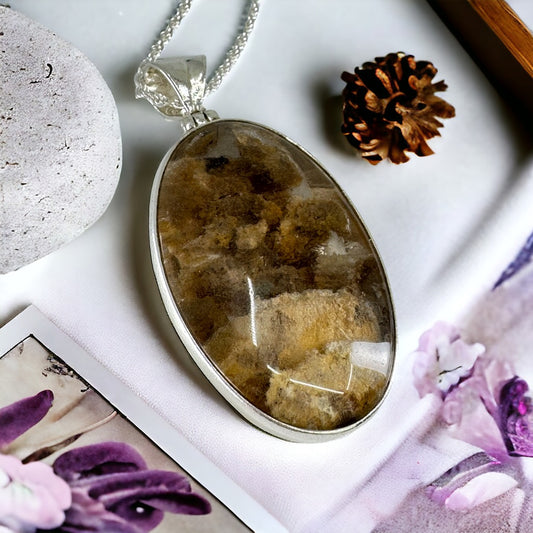 Embracing Healing: The Power of Crystals in Custom Jewelry