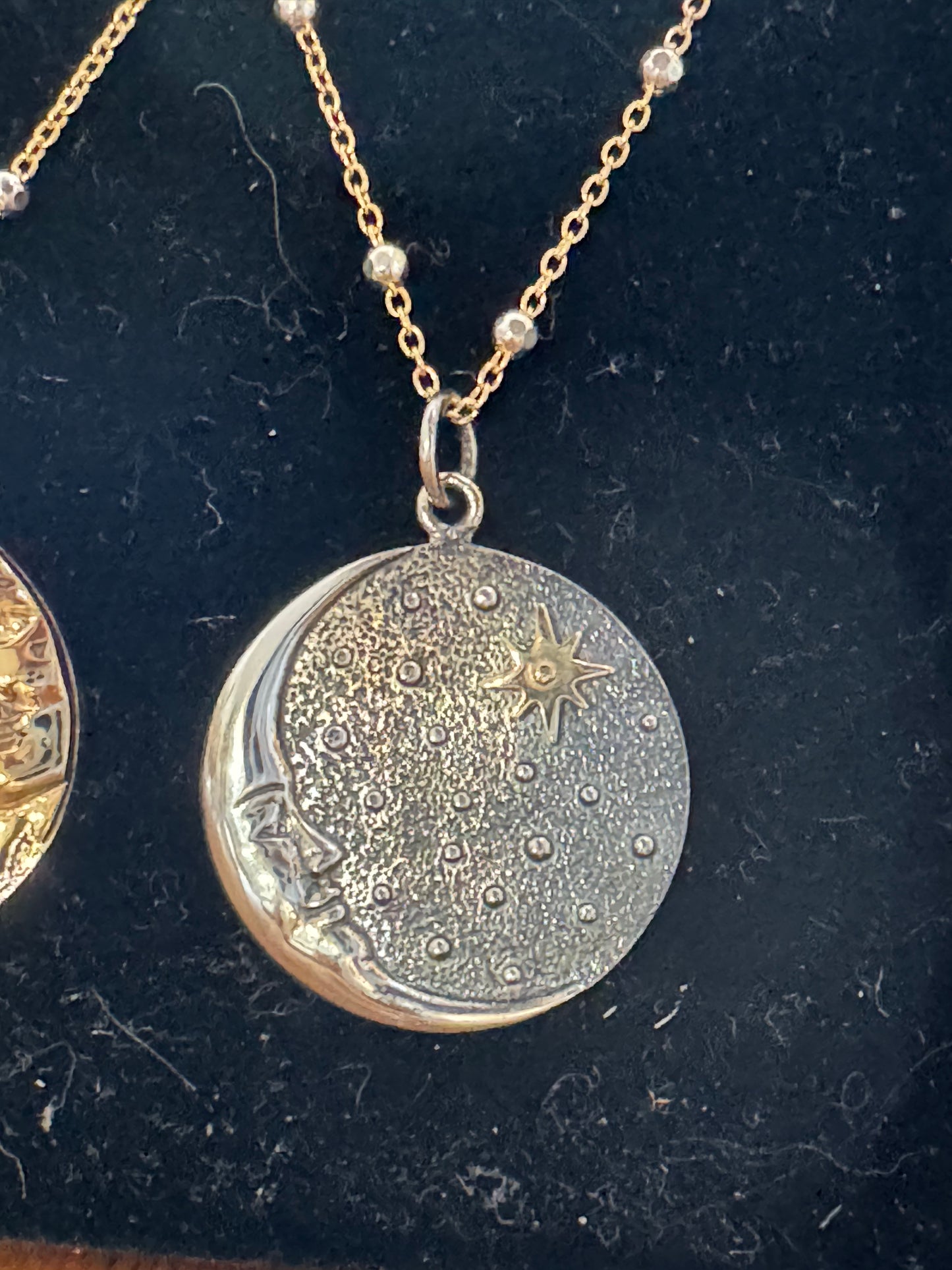 Sun/Moon Medallion