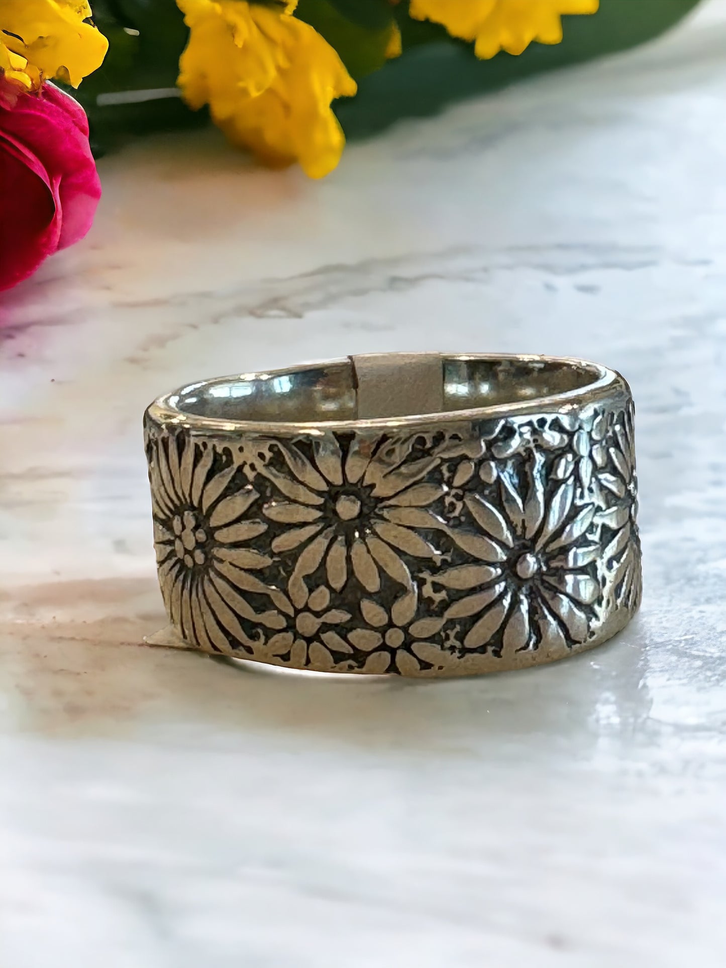 Sunflowers And Daisies Wide Band