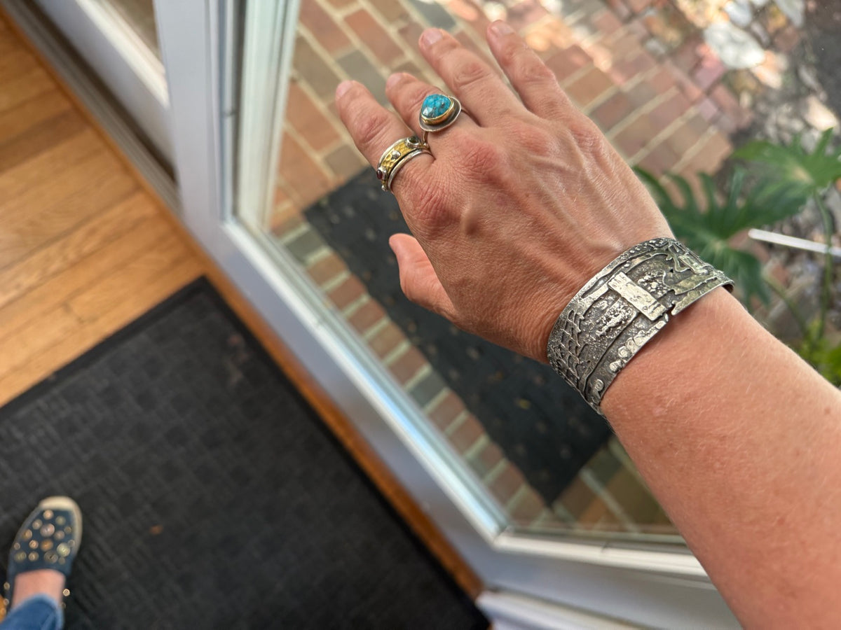 Cape Henlopen Watchtowers cuff worn, side view